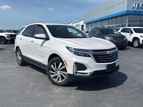 Iridescent Pearl Tricoat 2023 Chevrolet Equinox Premier w/1LZ