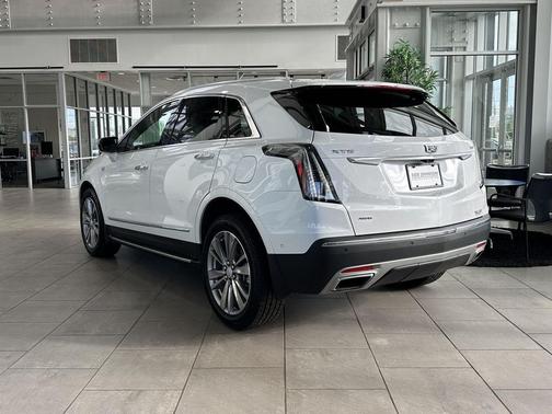 Crystal White Tricoat 2023 Cadillac XT5 Premium Luxury