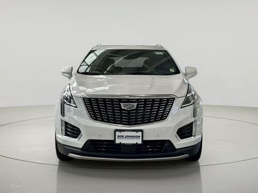 Crystal White Tricoat 2023 Cadillac XT5 Premium Luxury