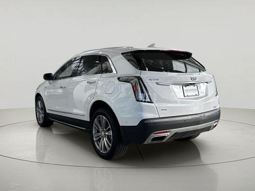 Crystal White Tricoat 2023 Cadillac XT5 Premium Luxury