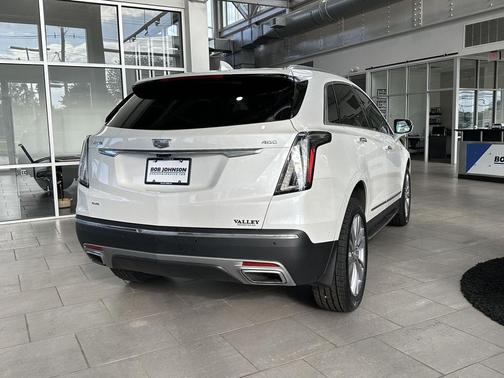 Crystal White Tricoat 2023 Cadillac XT5 Premium Luxury