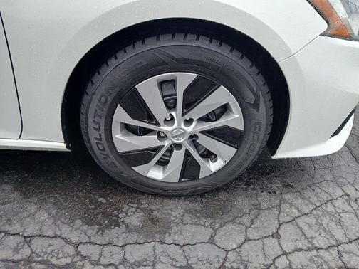 Glacier White 2020 Nissan Altima S FWD