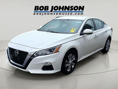 Glacier White 2020 Nissan Altima S FWD