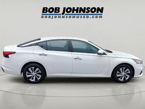 Glacier White 2020 Nissan Altima S FWD