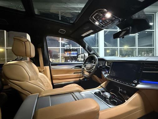 2022 Jeep Grand Wagoneer Series III 4x4