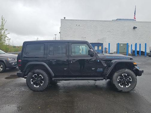 Black Clearcoat 2024 Jeep Wrangler 4xe Rubicon X