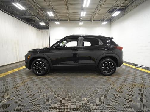Mosaic Black Metallic 2023 Chevrolet Trailblazer LT