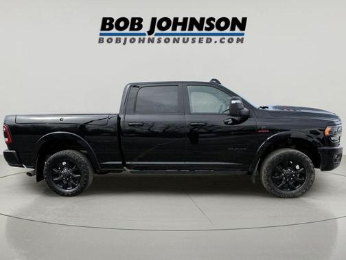 Diamond Black Crystal Pearlcoat 2024 RAM 2500 Limited Crew Cab 4x4 6'4' Box