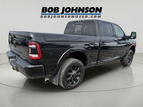 Diamond Black Crystal Pearlcoat 2024 RAM 2500 Limited Crew Cab 4x4 6'4' Box