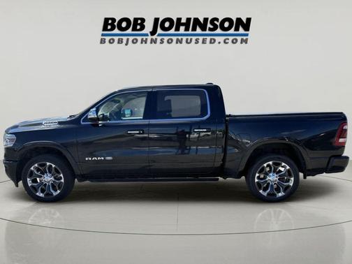 Diamond Black Crystal Pearlcoat 2021 RAM 1500 Longhorn