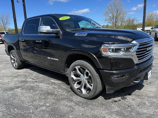 Diamond Black Crystal Pearlcoat 2021 RAM 1500 Longhorn