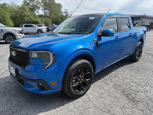Velocity Blue 2025 Ford Maverick Lobo Standard