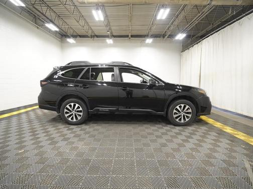 Crystal Black Silica 2020 Subaru Outback Premium