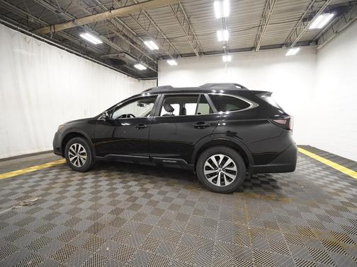 Crystal Black Silica 2020 Subaru Outback Premium