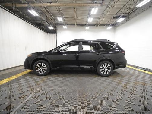 Crystal Black Silica 2020 Subaru Outback Premium