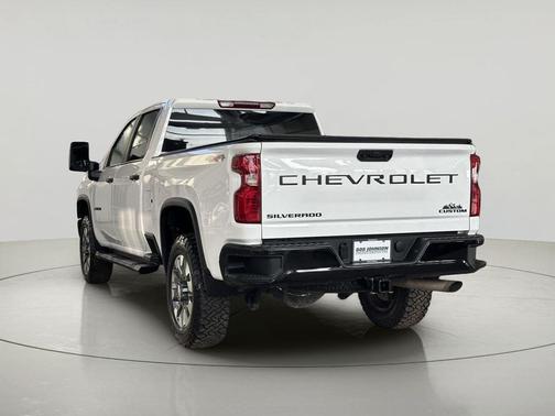 2022 Chevrolet Silverado 2500 Custom