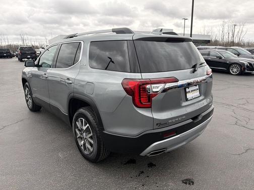 2023 GMC Acadia AWD SLE