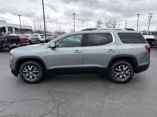 2023 GMC Acadia AWD SLE