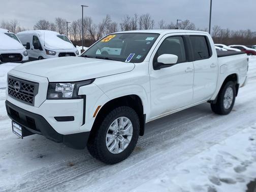 2023 Nissan Frontier SV