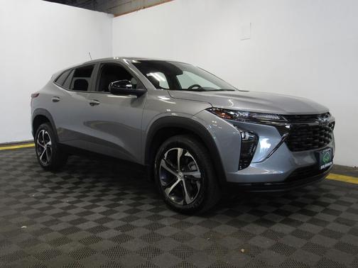 Sterling Gray Metallic 2024 Chevrolet Trax 1RS