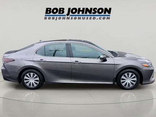 Predawn Gray Mica 2022 Toyota Camry LE