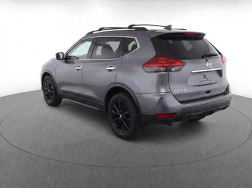 Gun Metallic 2018 Nissan Rogue SV