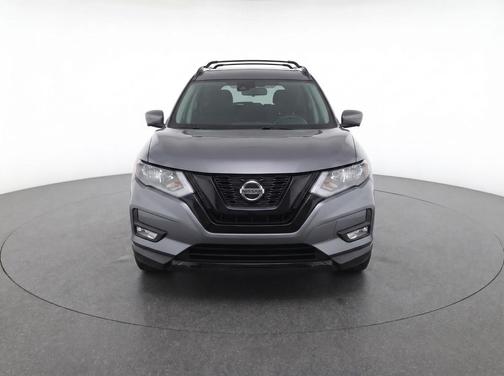 Gun Metallic 2018 Nissan Rogue SV