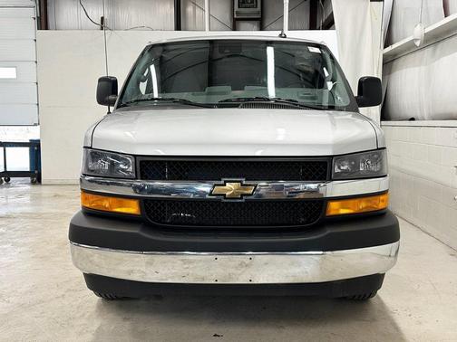 2025 Chevrolet Express 3500 RWD 3500 Extended Wheelbase LT