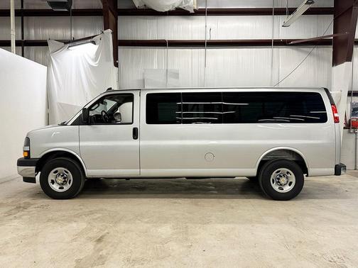 2025 Chevrolet Express 3500 RWD 3500 Extended Wheelbase LT