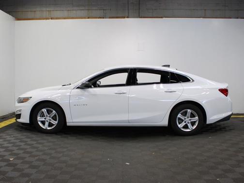 Summit White 2023 Chevrolet Malibu 1LS
