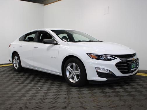 Summit White 2023 Chevrolet Malibu 1LS