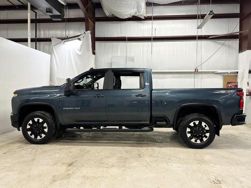 2020 Chevrolet Silverado 2500 Custom