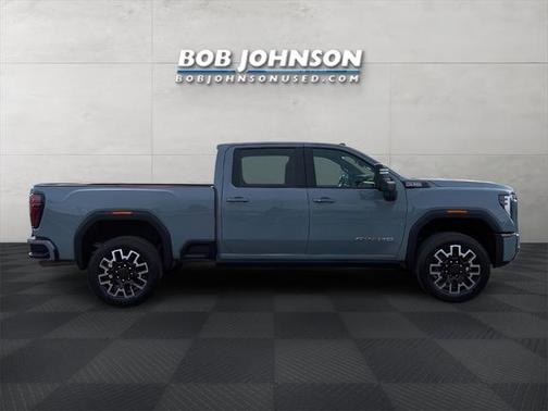 2024 GMC Sierra 2500 AT4