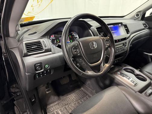 Crystal Black Pearl 2023 Honda Ridgeline RTL-E