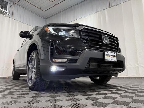 Crystal Black Pearl 2023 Honda Ridgeline RTL-E