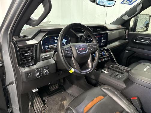 2024 GMC Sierra 2500 AT4