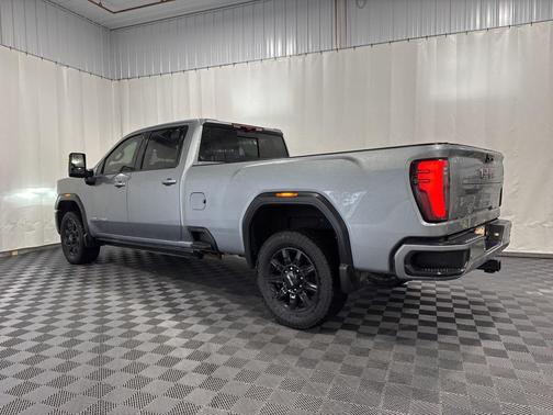 2024 GMC Sierra 2500 AT4