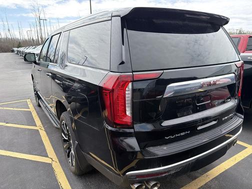 Onyx Black 2022 GMC Yukon XL Denali