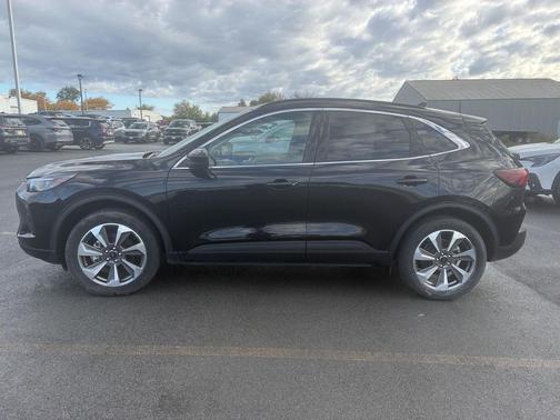 Agate Black Metallic 2025 Ford Escape Platinum