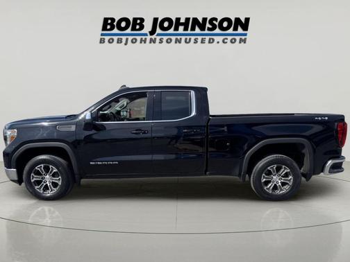 Onyx Black 2021 GMC Sierra 1500 SLE