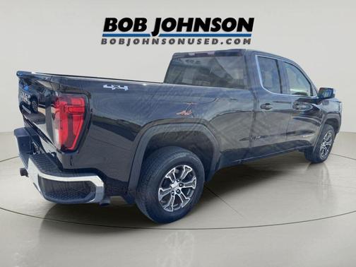 Onyx Black 2021 GMC Sierra 1500 SLE