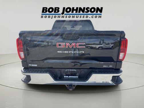 Onyx Black 2021 GMC Sierra 1500 SLE