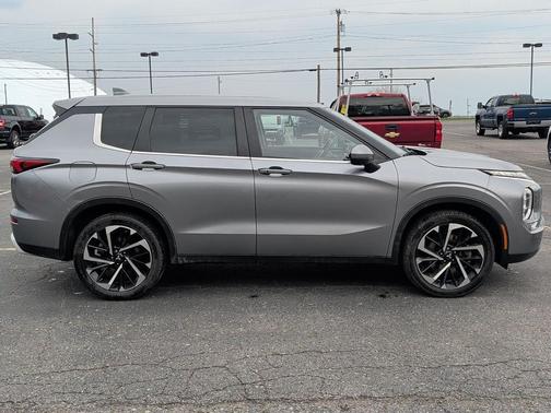 Mercury Gray Metallic 2022 Mitsubishi Outlander SE Launch Edition S-AWC