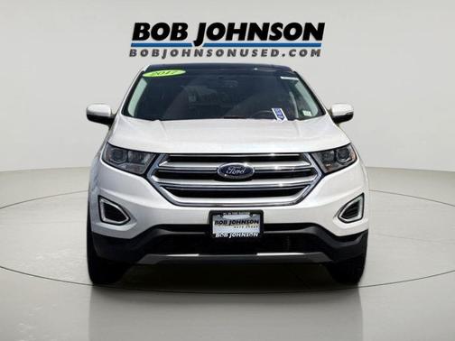 White Platinum Metallic Tri-Coat 2017 Ford Edge SEL