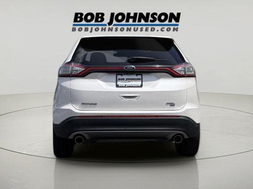 White Platinum Metallic Tri-Coat 2017 Ford Edge SEL
