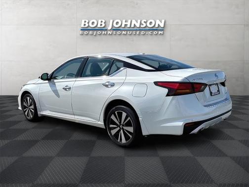 2022 Nissan Altima 2.5 SL