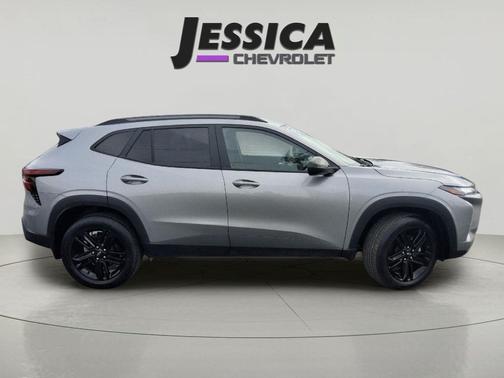 Sterling Gray Metallic 2025 Chevrolet Trax FWD ACTIV