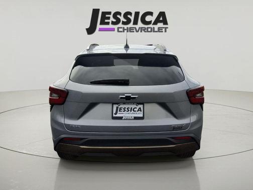 Sterling Gray Metallic 2025 Chevrolet Trax FWD ACTIV