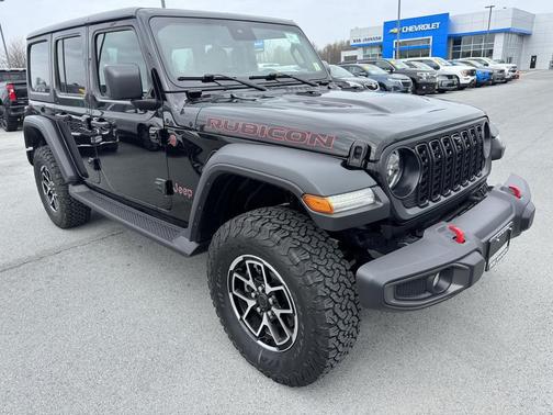 Black Clearcoat 2024 Jeep Wrangler Rubicon