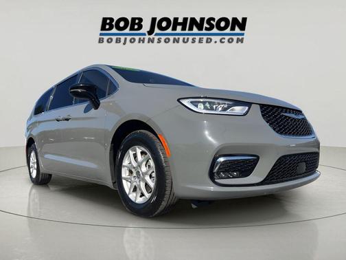 2025 Chrysler Pacifica L